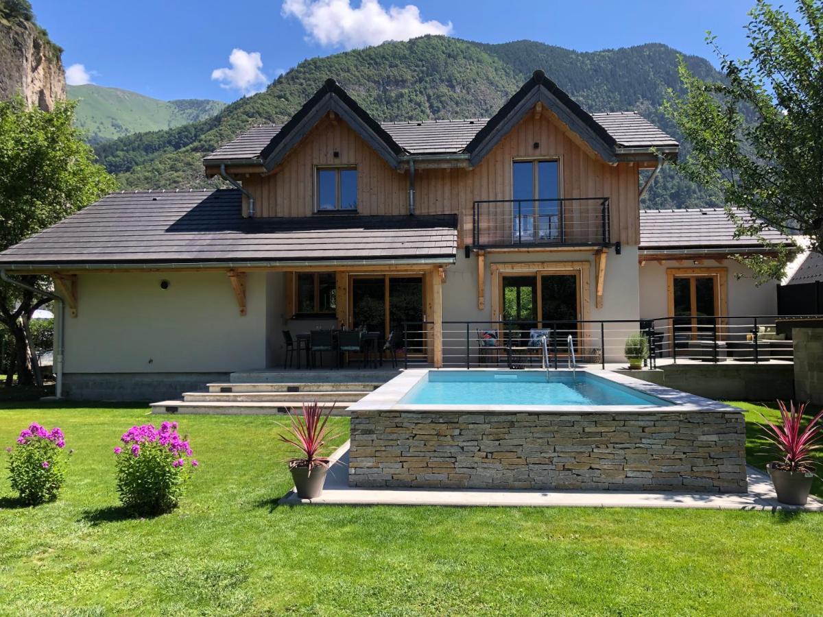 Chalet Barbara With Swimming Pool In The Heart Of Oisans Le Bourg-dʼOisans Exterior foto